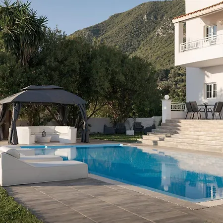 Cosambeli Corfu * Paramonas (Corfu)
